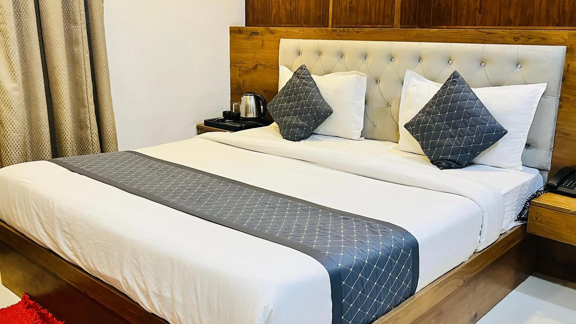 Hotel Olive Near Delhi Airport New Delhi