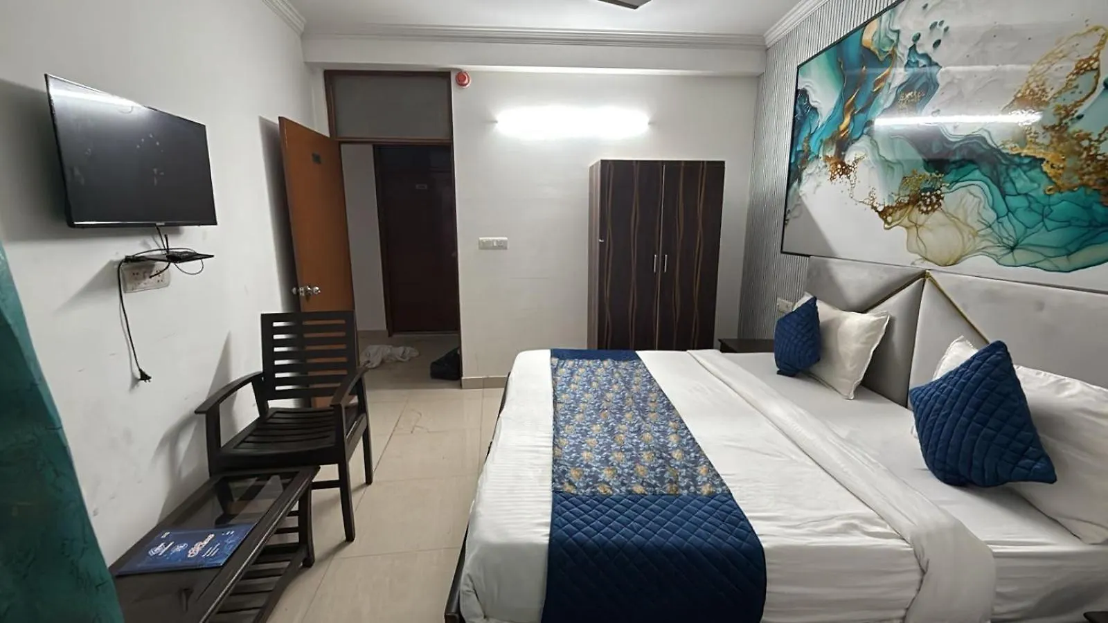Hotel Olive Near Delhi Airport New Delhi 4*,  India
